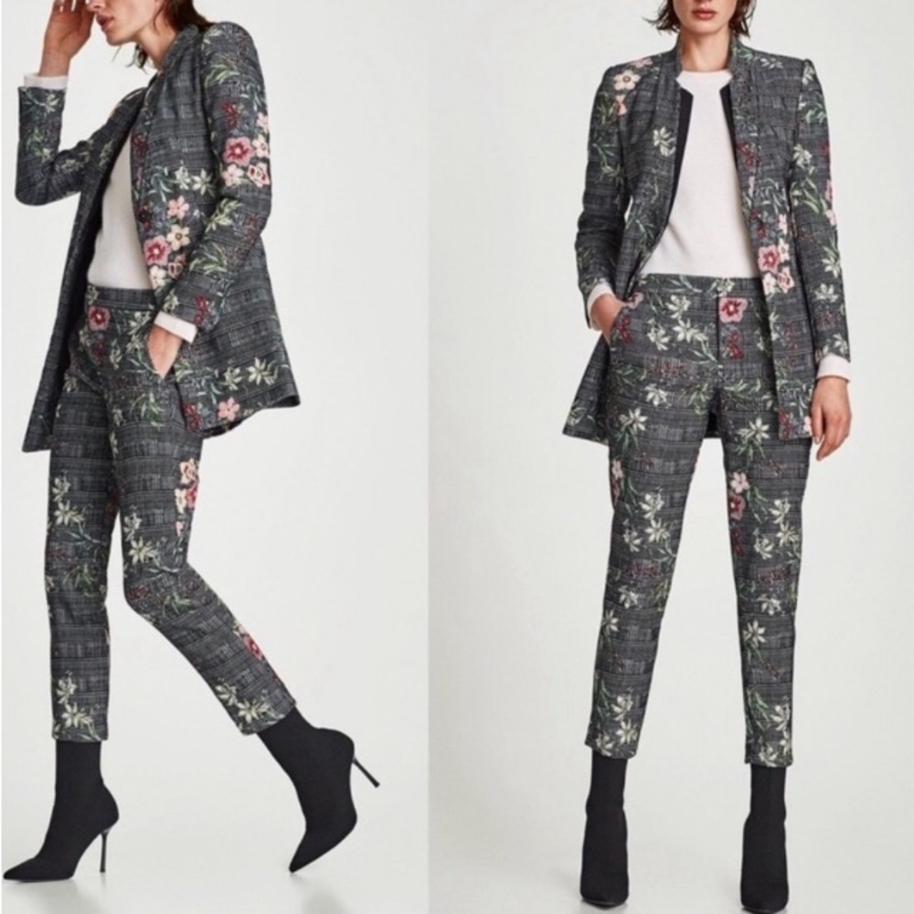 Zara Floral Patterned Blazer and Suit Jacket - Black and Pink